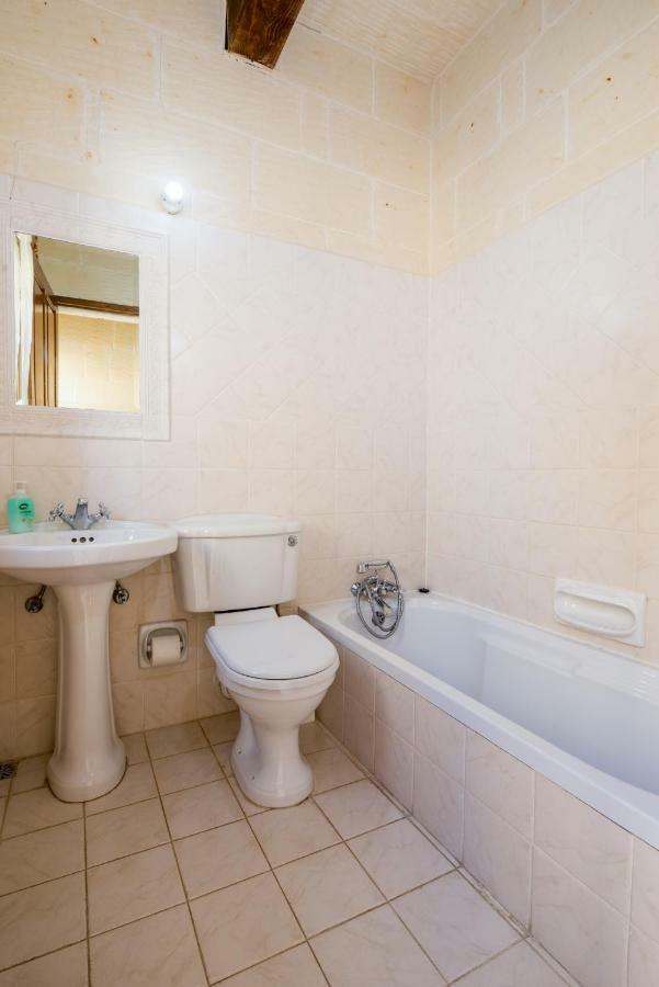 Sunset - Holiday Farmhouse With Large Private Pool In Island Of Gozo Nadur Exterior photo